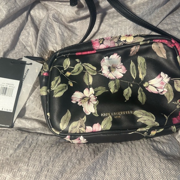 Karl Lagerfeld Black Floral Camera Crossbody Bag NWT - Picture 2 of 4